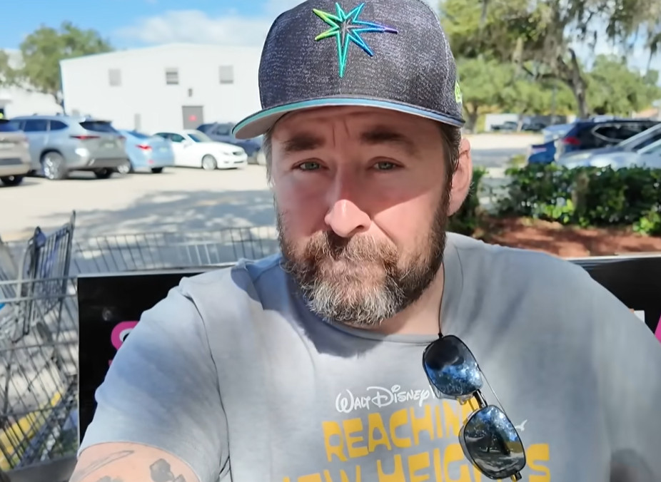 Πέθανε διάσημος YouTuber σε ηλικία 51 ετών