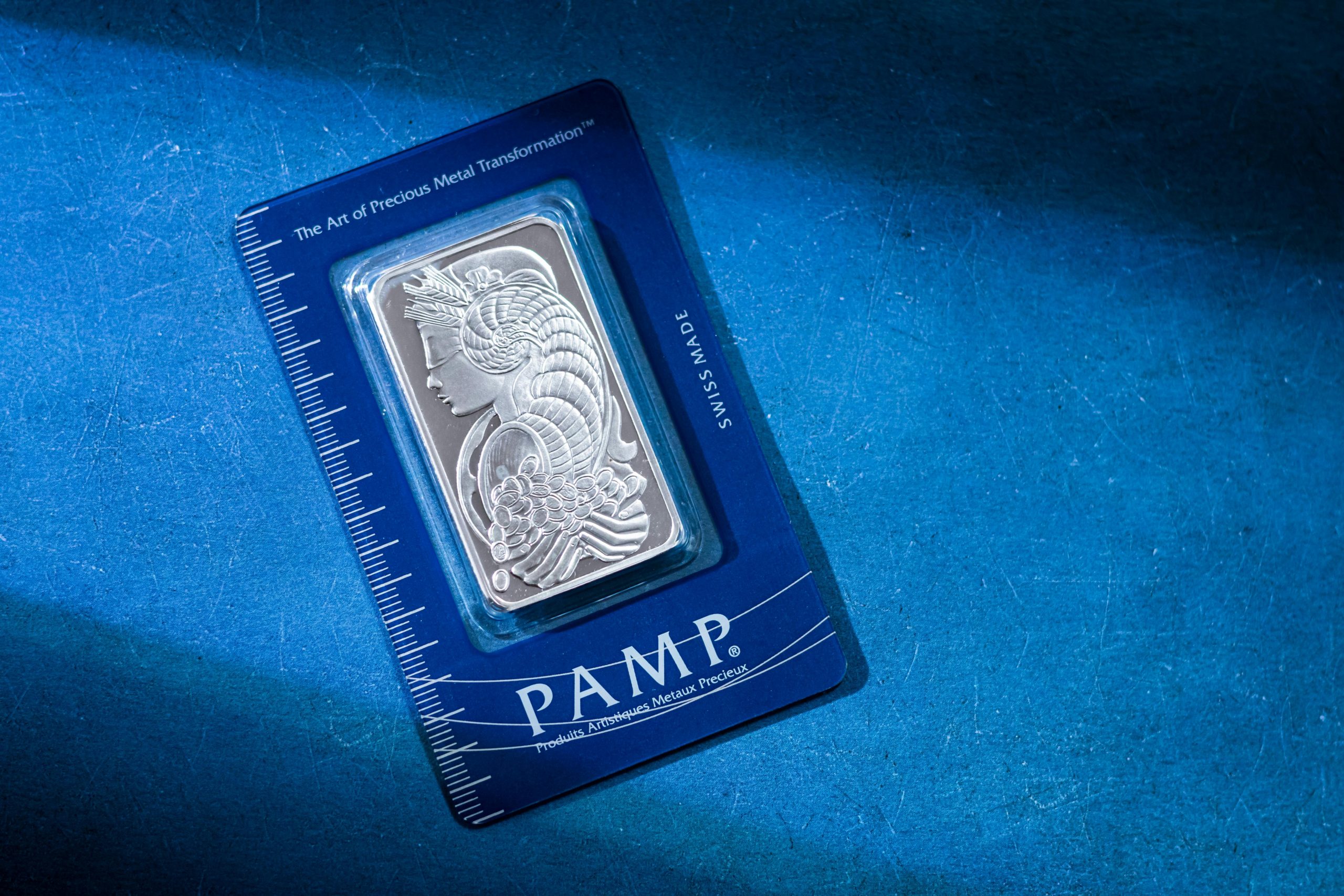 &Tau;&omicron; &laquo;&Mu;έ&tau;&alpha;&lambda;&lambda;&omicron; &tau;&omicron;&upsilon; &Delta;&iota;&alpha;&beta;ό&lambda;&omicron;&upsilon;&raquo; &sigma;&epsilon; &iota;&sigma;&tau;&omicron;&rho;&iota;&kappa;ά &upsilon;&psi;&eta;&lambda;ά