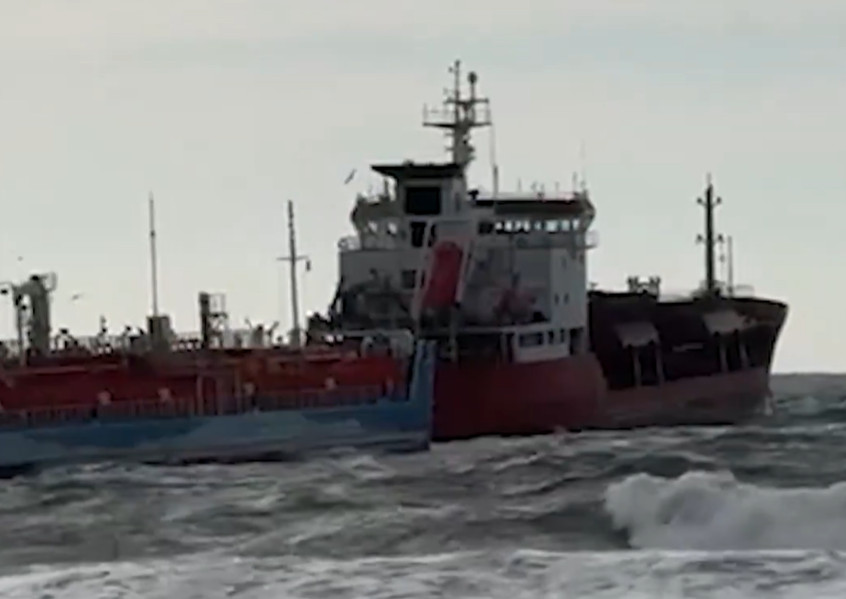 Κωνσταντινούπολη: Σύγκρουση δεξαμενόπλοιων με σημαίες Αζερμπαϊτζάν και Τουρκίας (βίντεο)