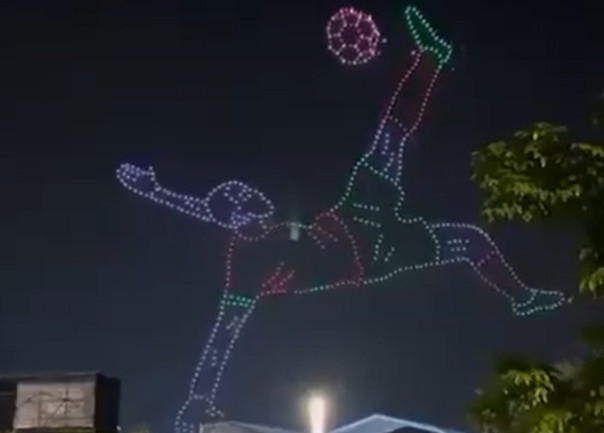 Τα ψαλιδάκια του Ελ Κααμπί έγιναν drone show στο Μαρόκο – Δείτε το εντυπωσιακό βίντεο