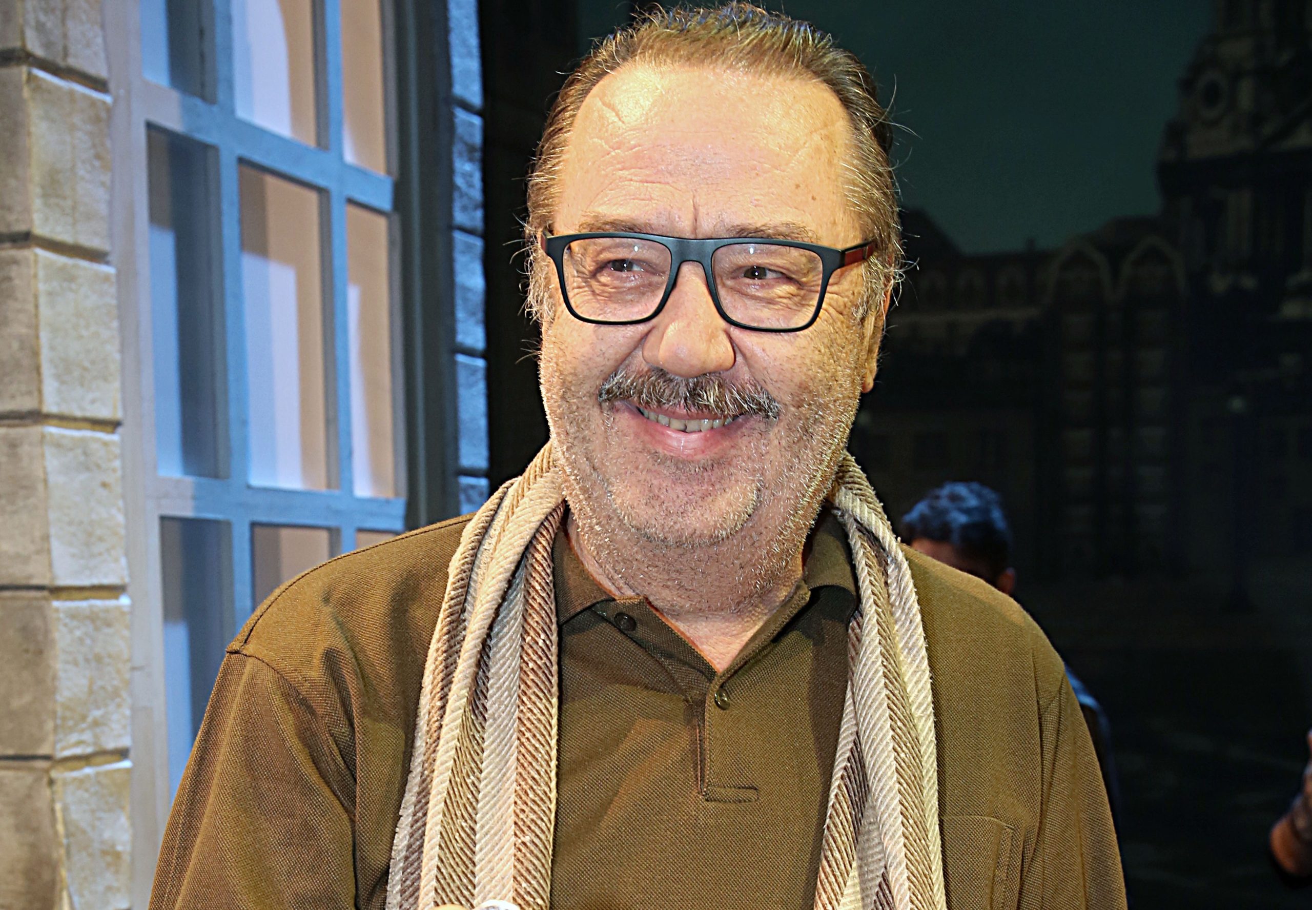 &Tau;ά&sigma;&omicron;&sigmaf; &Kappa;&omega;&sigma;&tau;ή&sigmaf; &gamma;&iota;&alpha; &Alpha;&lambda;ί&kappa;&eta; &Beta;&omicron;&upsilon;&gamma;&iota;&omicron;&upsilon;&kappa;&lambda;ά&kappa;&eta;: &laquo;&Tau;&eta;&sigmaf; &mu;&alpha;&gamma;&epsilon;ί&rho;&epsilon;&upsilon;&alpha; &alpha;&lambda;&lambda;ά έ&tau;&rho;&omega;&gamma;&epsilon; έ&nu;&alpha; &kappa;&alpha;&rho;ό&tau;&omicron; &kappa;&alpha;&iota; &tau;&eta;&nu; &kappa;&alpha;&rho;&delta;&iota;ά &epsilon;&nu;ό&sigmaf; &mu;&alpha;&rho;&omicron;&upsilon;&lambda;&iota;&omicron;ύ&raquo;