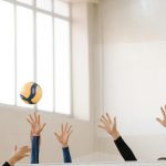 Θεσσαλονίκη: Άνδρες ξυλοκόπησαν ανήλικο σε αγώνα βόλεϊ γιατί τους ενοχλούσε το τύμπανό του