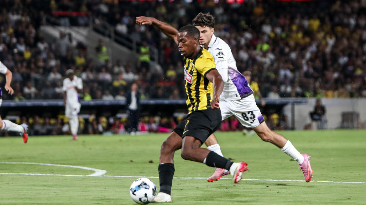 Πρόκληση των οπαδών της Σαμσουνσπόρ: Ζήτησαν από τους παίκτες να φορεθεί η φανέλα με τον Κεμάλ για το παιχνίδι κόντρα στην ΑΕΚ