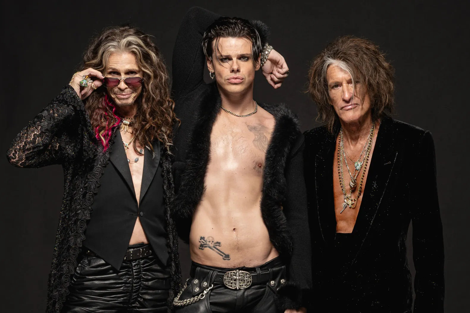 Aerosmith: &Sigma;&tau;&eta;&nu; &kappa;&omicron;&rho;&upsilon;&phi;ή &tau;&omicron;&upsilon; UK Albums Chart &mu;&epsilon; &tau;&omicron; &laquo;One More Time&raquo;