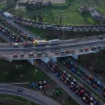 Μαύρες τρύπες στην εκλογική βάση της ΝΔ