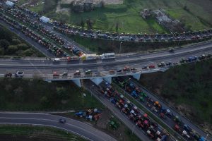 Μαύρες τρύπες στην εκλογική βάση της ΝΔ
