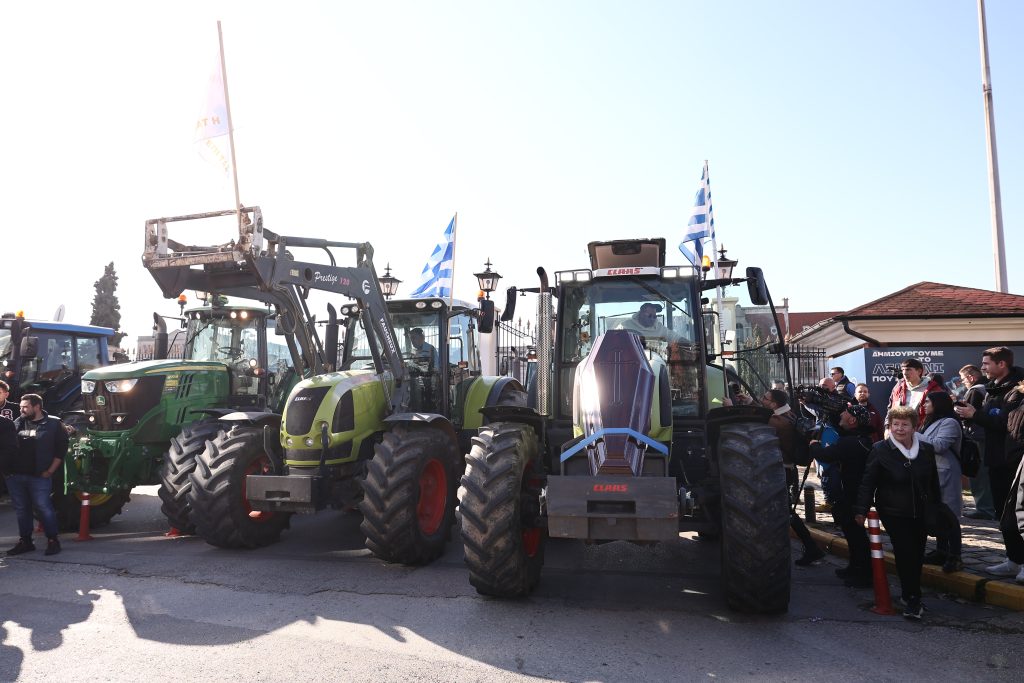 Σε μετωπική οδηγούνται κυβέρνηση και αγρότες – «Ραντεβού στα μπλόκα»