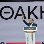 Σκληρή απάντηση Τσίπρα στους επικριτές του «εξώστη» – Παραιτήθηκε ο διευθυντής της «Αυγής»