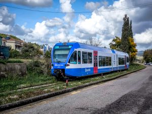 Καλάβρυτα: Αμαξοστοιχία σταμάτησε για να βοηθήσει ορειβάτες – O ένας με πρόβλημα στην καρδιά