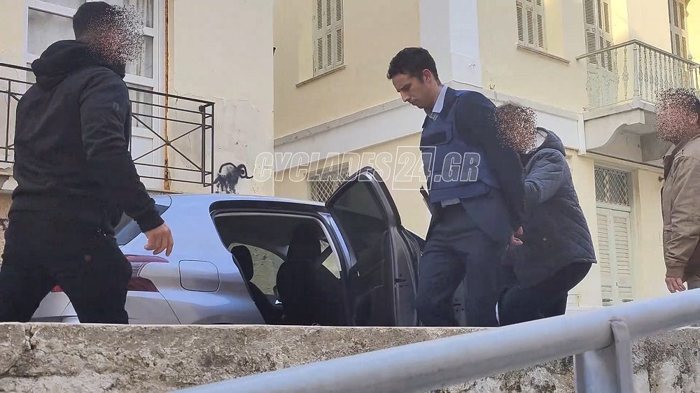 Γυναικοκτονία στη Φολέγανδρο: Καταδικάστηκε σε ισόβια χωρίς ο ελαφρυντικά ο δολοφόνος της Γαρυφαλλιάς