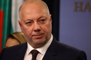 Παραιτείται η κυβέρνηση στην Βουλγαρία μετά από εβδομάδες διαδηλώσεων