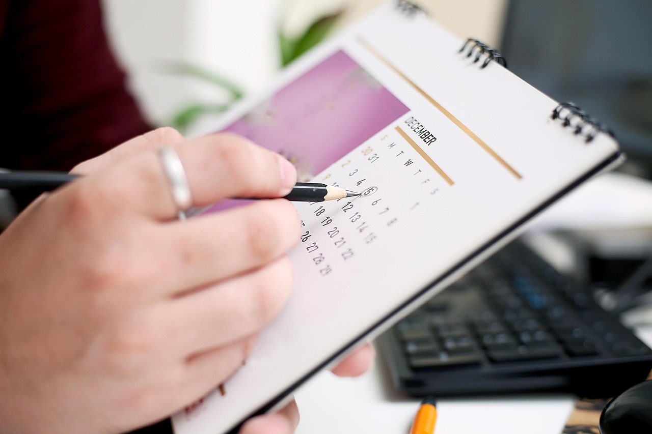 &Alpha;&rho;&gamma;ί&epsilon;&sigmaf; 2026: &Pi;ό&tau;&epsilon; &delta;&omicron;&upsilon;&lambda;&epsilon;ύ&omicron;&upsilon;&mu;&epsilon;, &pi;ό&tau;&epsilon; &xi;&epsilon;&kappa;&omicron;&upsilon;&rho;&alpha;&zeta;ό&mu;&alpha;&sigma;&tau;&epsilon; - &Omicron; &pi;&lambda;ή&rho;&eta;&sigmaf; &omicron;&delta;&eta;&gamma;ό&sigmaf;