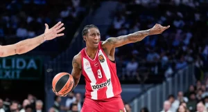 Ολυμπιακός: Θετικός στο ενδεχόμενο συζήτησης για τον Σέιμπεν Λι