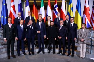 «Ασπίδα» στον Ζελένσκι υψώνουν οι Ευρωπαίοι – «Το Ντονμπάς δεν είναι το τέλος του παιχνιδιού για τον Πούτιν»