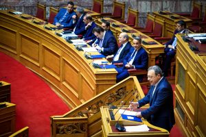 Βουλή live: Μετωπική για τον Κρατικό Προϋπολογισμό 2026 – Οι ομιλίες των πολιτικών αρχηγών