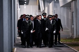 Σε κόκκινο συναγερμό η Γαλλία λόγω της «σούπερ γρίπης»