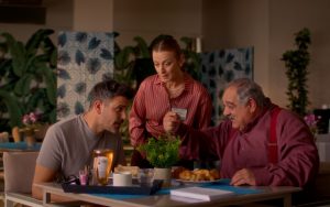 HOTΕΛ ΕΛVIRA: Τι θα δούμε στο αποψινό επεισόδιο της κωμικής σειράς του Mega