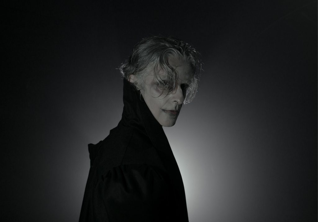 Αντώνης Μυριαγκός στα ΝΕΑ: «Έχουμε ανάγκη να δώσουμε στο Κακό ανθρώπινα χαρακτηριστικά»