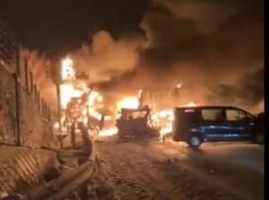 Ιαπωνία: Τρομερή καραμπόλα 50 αυτοκινήτων – Κόλαση φωτιάς (βίντεο)