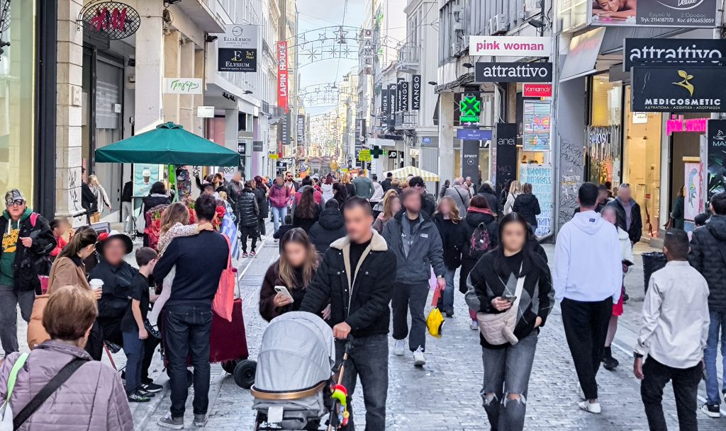 Εορταστικό ωράριο παραμονή Πρωτοχρονιάς: Πώς θα λειτουργήσουν σούπερ μάρκετ και καταστήματα