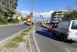 Ταύρος: Αυτοκίνητο προσέκρουσε σε κολώνα στην Πειραιώς – Τέσσερις τραυματίες