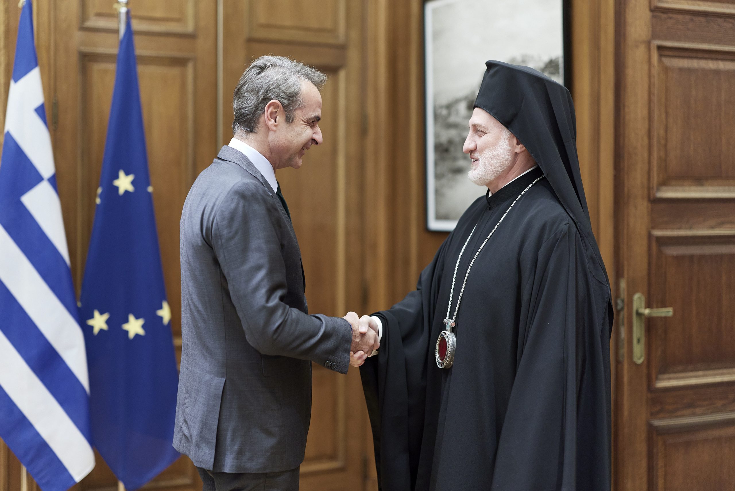 Κυριάκος Μητσοτάκης: Επαναπροσέγγιση με το βλέμμα και στον Τραμπ