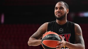 Ολυμπιακός: Ο Μόντε Μόρις συνεχίζει την προσαρμογή του στο ΣΕΦ