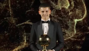 Χρήστος Μουζακίτης: Το «χρυσό αγόρι» του Ολυμπιακού βραβεύτηκε στο Golden Boy Web 2025