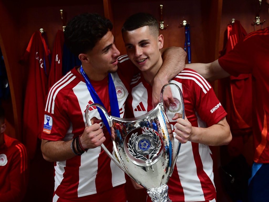 Η αυλή των θαυμάτων