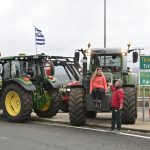 Ενισχύονται τα αγροτικά μπλόκα σε όλη τη χώρα  – Έκλεισε το τελωνείο του Προμαχώνα