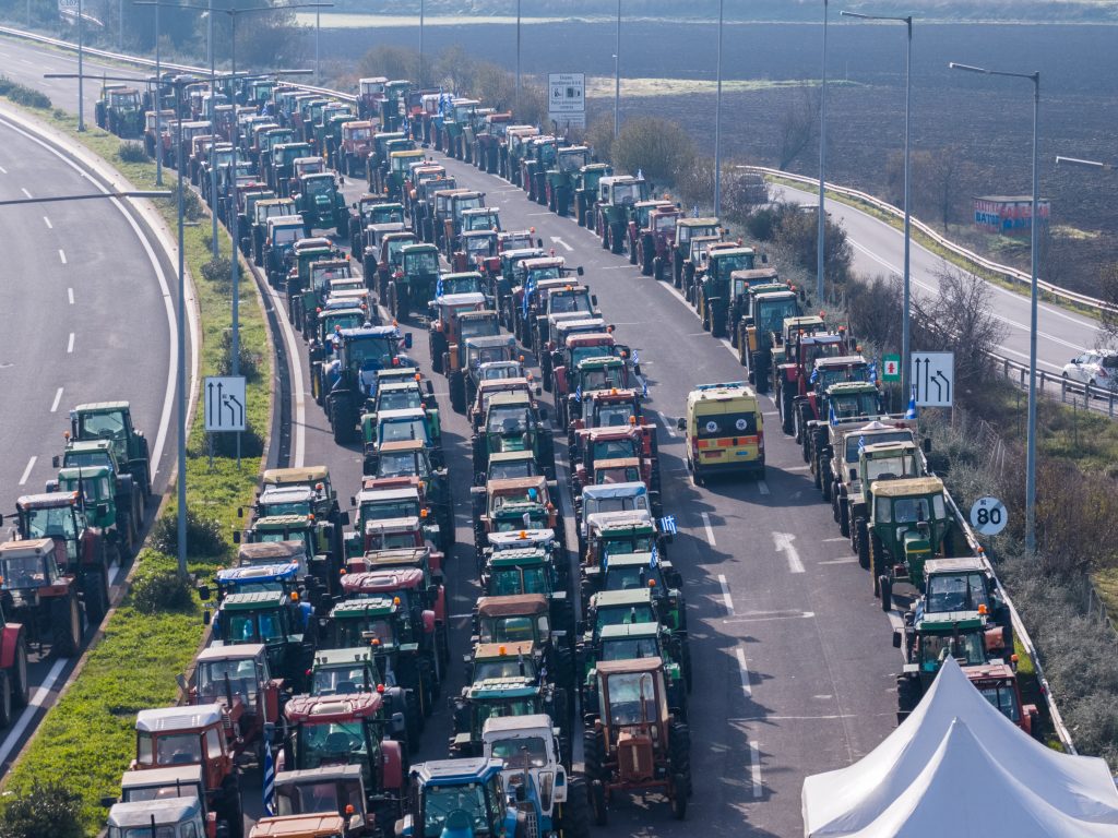 Παράθυρο διαλόγου: Τι ζητούν με επιστολή τους αγρότες από 18 μπλόκα