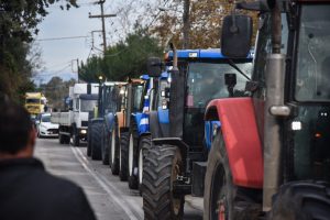 Μπλόκα αγροτών: Αγωνία για ξενοδόχους και ταξιδιώτες – Ακυρώσεις λίγο πριν τα Χριστούγεννα