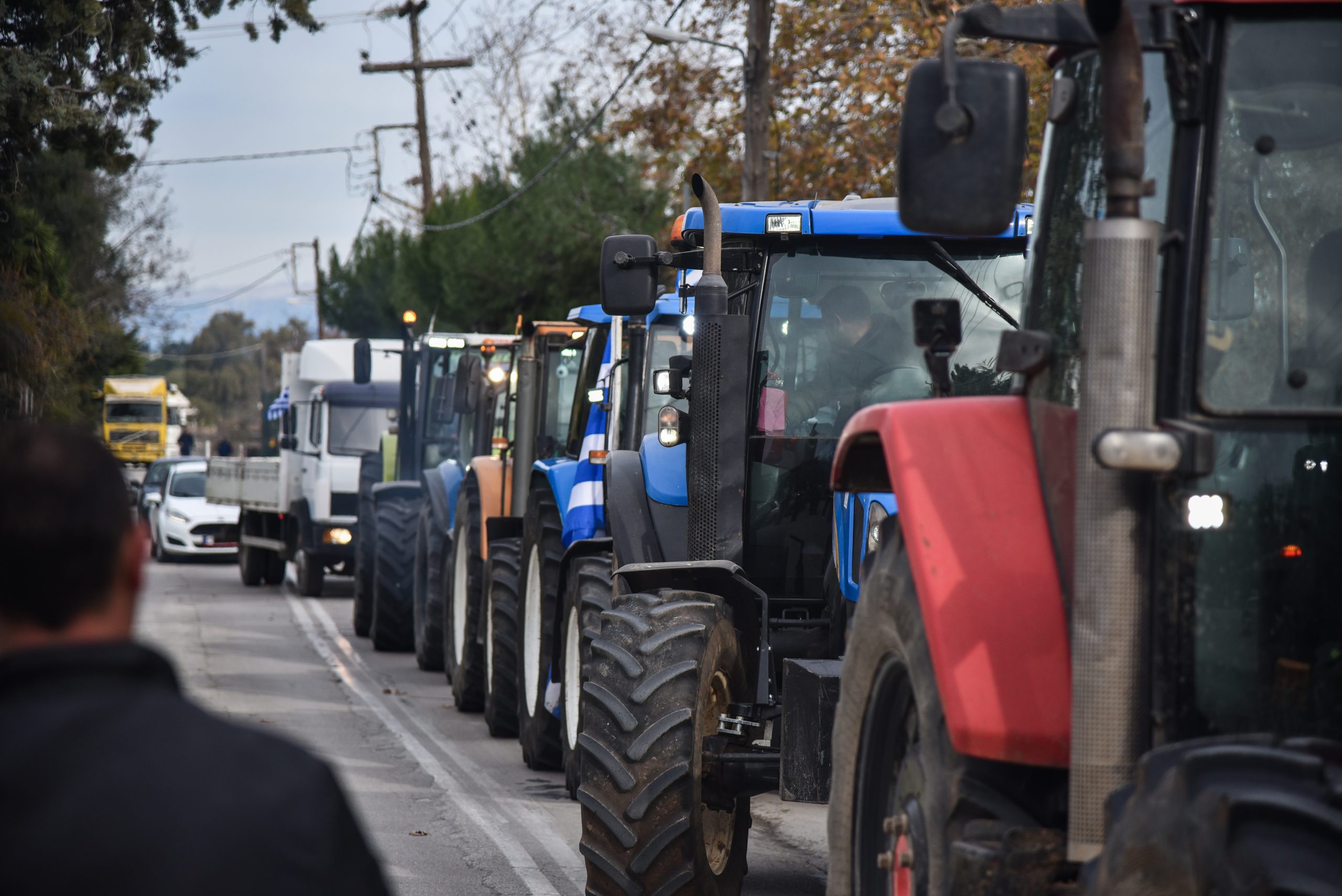&Mu;&pi;&lambda;ό&kappa;&alpha; &alpha;&gamma;&rho;&omicron;&tau;ώ&nu;: &Alpha;&gamma;&omega;&nu;ί&alpha; &gamma;&iota;&alpha; &xi;&epsilon;&nu;&omicron;&delta;ό&chi;&omicron;&upsilon;&sigmaf; &kappa;&alpha;&iota; &tau;&alpha;&xi;&iota;&delta;&iota;ώ&tau;&epsilon;&sigmaf; &ndash; &Alpha;&kappa;&upsilon;&rho;ώ&sigma;&epsilon;&iota;&sigmaf; &lambda;ί&gamma;&omicron; &pi;&rho;&iota;&nu; &tau;&alpha; &Chi;&rho;&iota;&sigma;&tau;&omicron;ύ&gamma;&epsilon;&nu;&nu;&alpha;