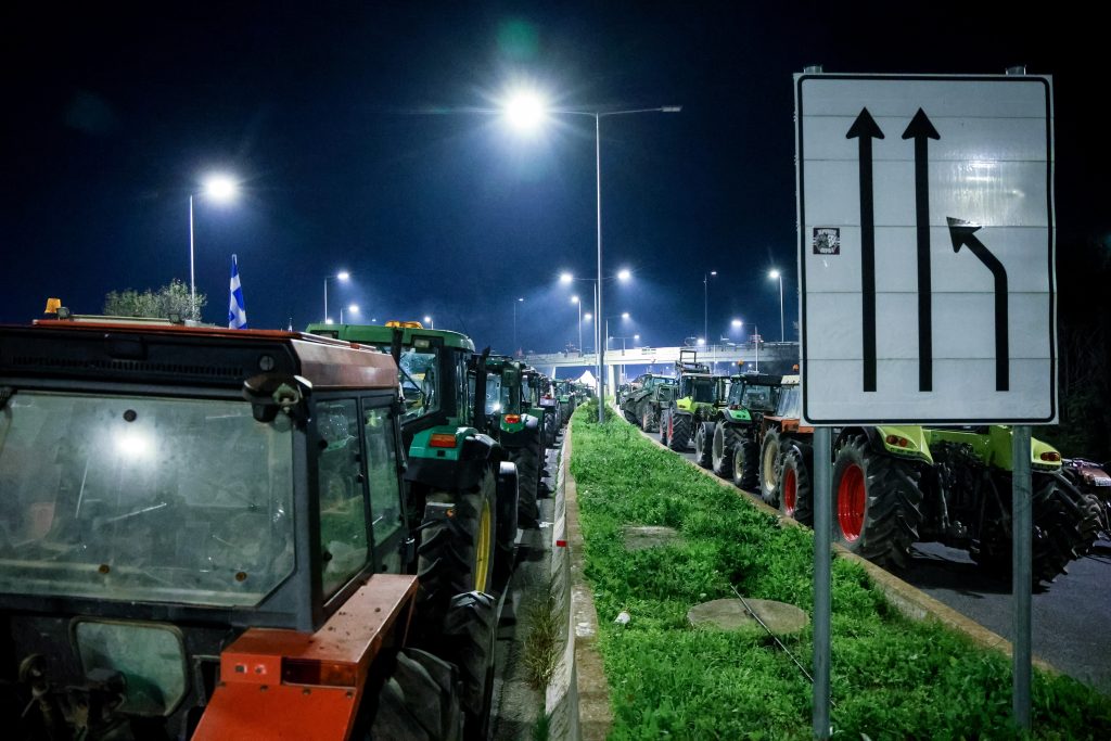 Στις Σέρρες τα βλέμματα όλων: Τι θα συμβεί αν μείνουν τα τρακτέρ στους δρόμους