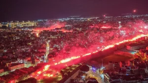 Η νύχτα έγινε μέρα στο Ηράκλειο: Εντυπωσιακό pyroshow για τα 100 χρόνια του ΟΦΗ (vid)