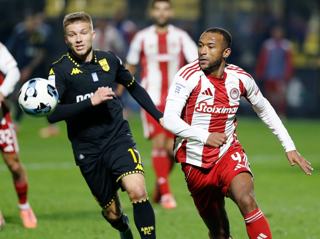 Η Μυλωνού τον άνδρα της κ.λπ. κ.λπ.