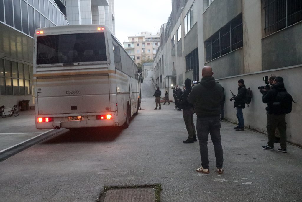 ΟΠΕΚΕΠΕ: H 72χρονη με έσοδα 920.000 ευρώ και οι αγρότες… σπάνιων φυτών – Νέες αποκαλύψεις