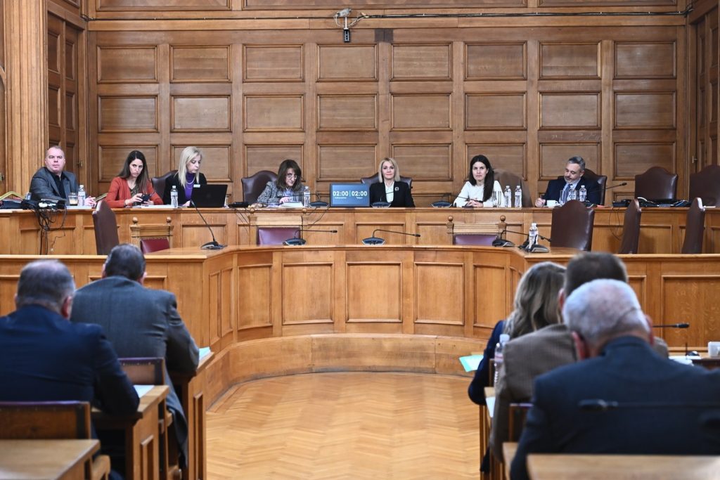 Άλλο ναρκέμπορος, άλλο κουμπάρος