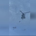 Η ηρωϊκή προσπάθεια των διασωστών να βρουν τους 4 ορειβάτες – Η στιγμή της ανάσυρσης (βίντεο)