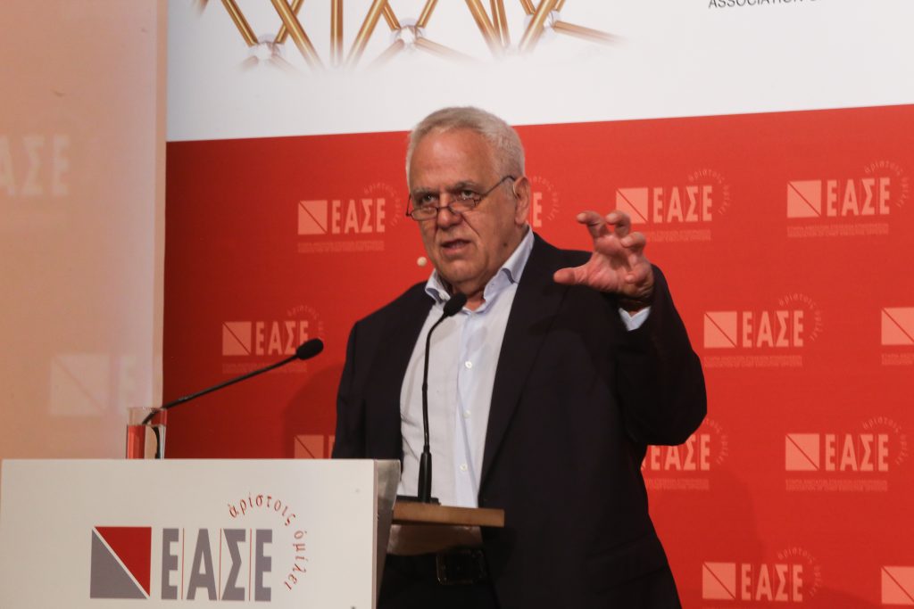 Πάσχος Μανδραβέλης: «Με απείλησαν πως αν δεν φύγω σε 3 μέρες, θα έχω την τύχη του Καραϊβάζ»