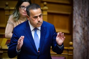 Επαφές για τη χρηματοδότηση μεγάλων ενεργειακών έργων