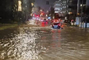 Κακοκαιρία Byron: 112 σε Φθιώτιδα, Τρίκαλα και Καρδίτσα – «Αποφύγετε τις άσκοπες μετακινήσεις»