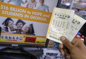 Σπάει κάθε ρεκόρ το Powerball: Μοιράζει 1,7 δισεκατομμύρια δολάρια το τζακπότ