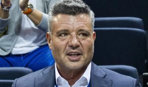 Ελεύθερος υπό δικαστική επίβλεψη ο πρόεδρος της Φενέρμπαχτσε (Βίντεο)