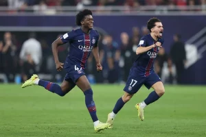 Παρί Σεν Ζερμέν: Η τρίτη ομάδα στον 21ο αιώνα με έξι τρόπαια σε μια χρονιά