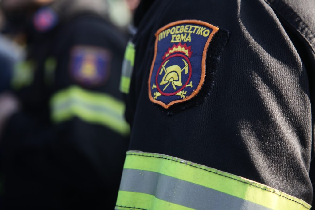 Θρίλερ με τους δύο ηλικιωμένους αδερφούς που βρέθηκαν νεκροί μετά από φωτιά: Οι πέντε διαθήκες και η άφαντη οικιακή βοηθός