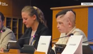 Η συγκλονιστική ιστορία του 11χρονου Ρόμαν από την Ουκρανία: «Ήταν η τελευταία φορά που είδα τη μαμά μου»