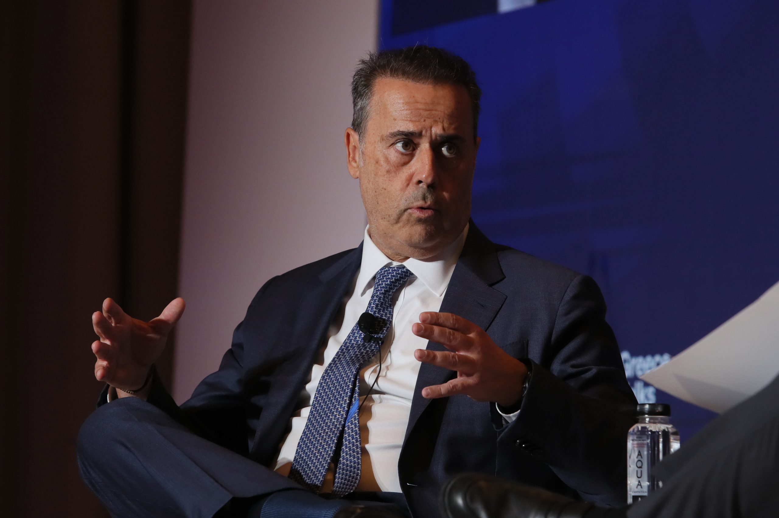 &Sigma;&tau;&alpha; &sigma;&kappa;&alpha;&rho;&iota;ά &nu;έ&alpha; &epsilon;&nu;&epsilon;&rho;&gamma;&epsilon;&iota;&alpha;&kappa;ή &sigma;&upsilon;&mu;&phi;&omega;&nu;ί&alpha;: &Sigma;&omicron;ύ&pi;&epsilon;&rho; &epsilon;&pi;έ&nu;&delta;&upsilon;&sigma;&eta; &Nu;&omicron;2 &mu;&epsilon; &tau;&eta; &Sigma;&alpha;&omicron;&upsilon;&delta;&iota;&kappa;ή &Alpha;&rho;&alpha;&beta;ί&alpha;