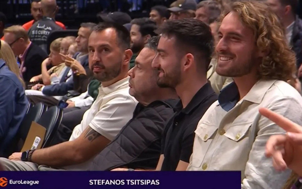 &Omicron; &Sigma;&tau;έ&phi;&alpha;&nu;&omicron;&sigmaf; &Tau;&sigma;&iota;&tau;&sigma;&iota;&pi;ά&sigmaf; &pi;&alpha;&rho;&alpha;&kappa;&omicron;&lambda;&omicron;&upsilon;&theta;&epsilon;ί &tau;&omicron; &pi;&alpha;&iota;&chi;&nu;ί&delta;&iota; Dubai BC &ndash; &Alpha;&rho;&mu;ά&nu;&iota;