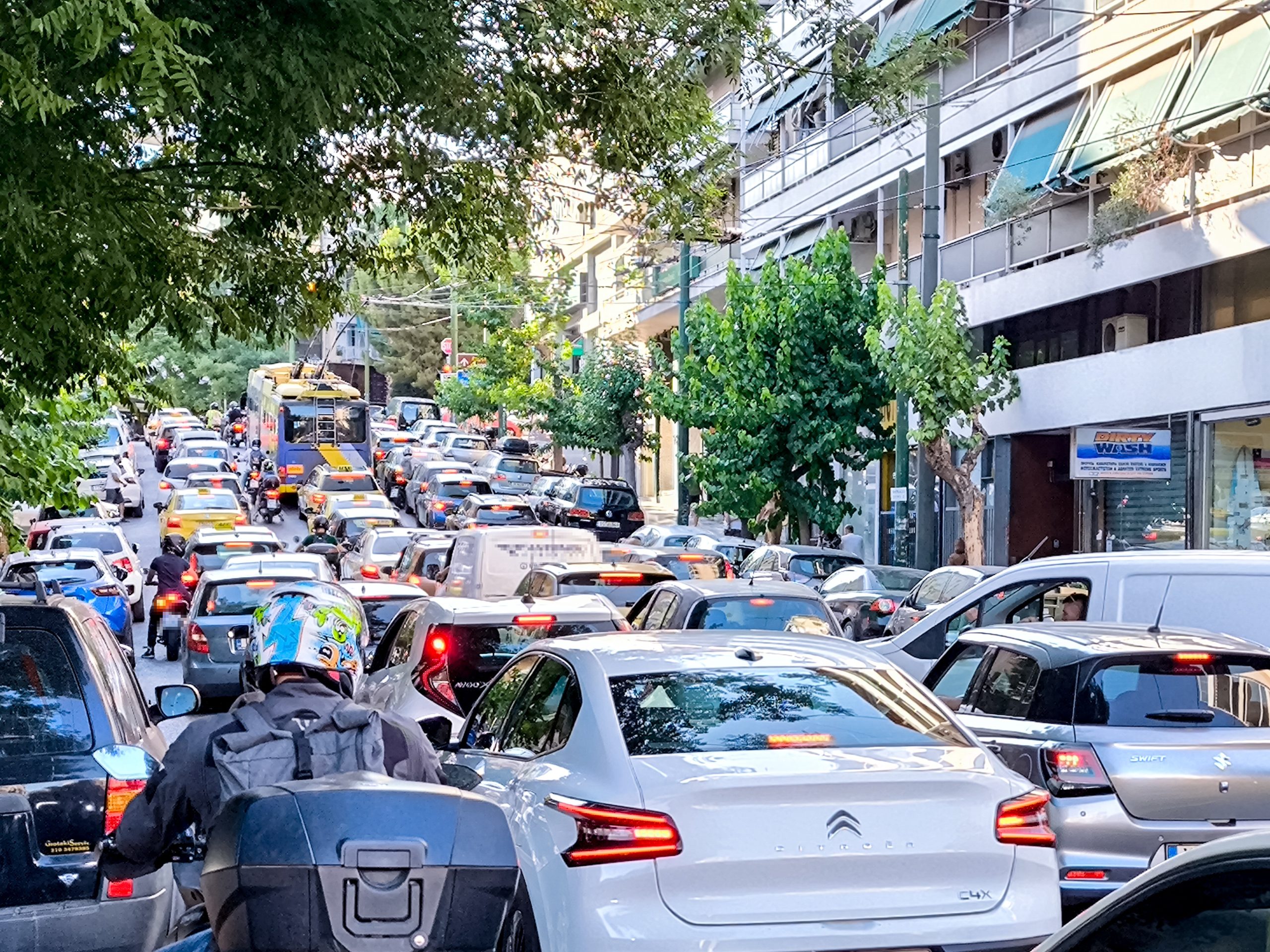 Τέλη κυκλοφορίας: Πώς θα τα πληρώσετε χωρίς κωδικούς Taxisnet – Δείτε την απλή διαδικασία